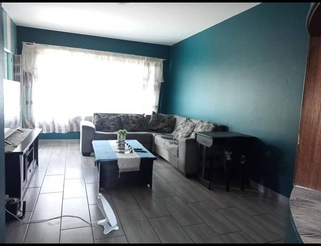 2 BEDROOM APARTMENT FOR SALE IN VANDERBIJLPARK CW 2